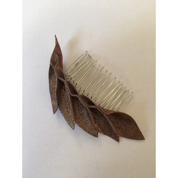Artisan Handmade Brownish metallic color Leather Petal Hair Comb - Picture 5 of 10